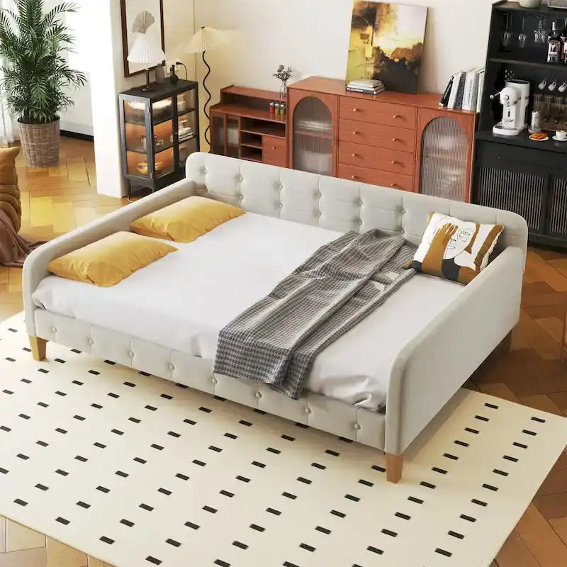 Full Size Upholstered Dayed with 4 Support Legs